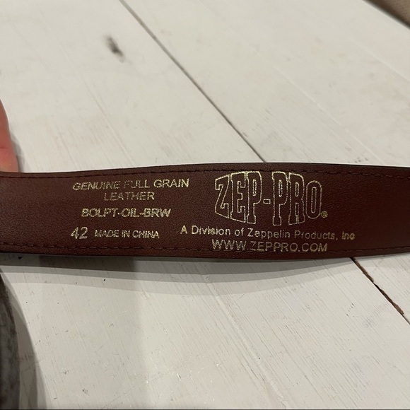 Zero-pro Genuine Grain Leather Brown Paw Print Emblem Belt - Picture 3 of 6